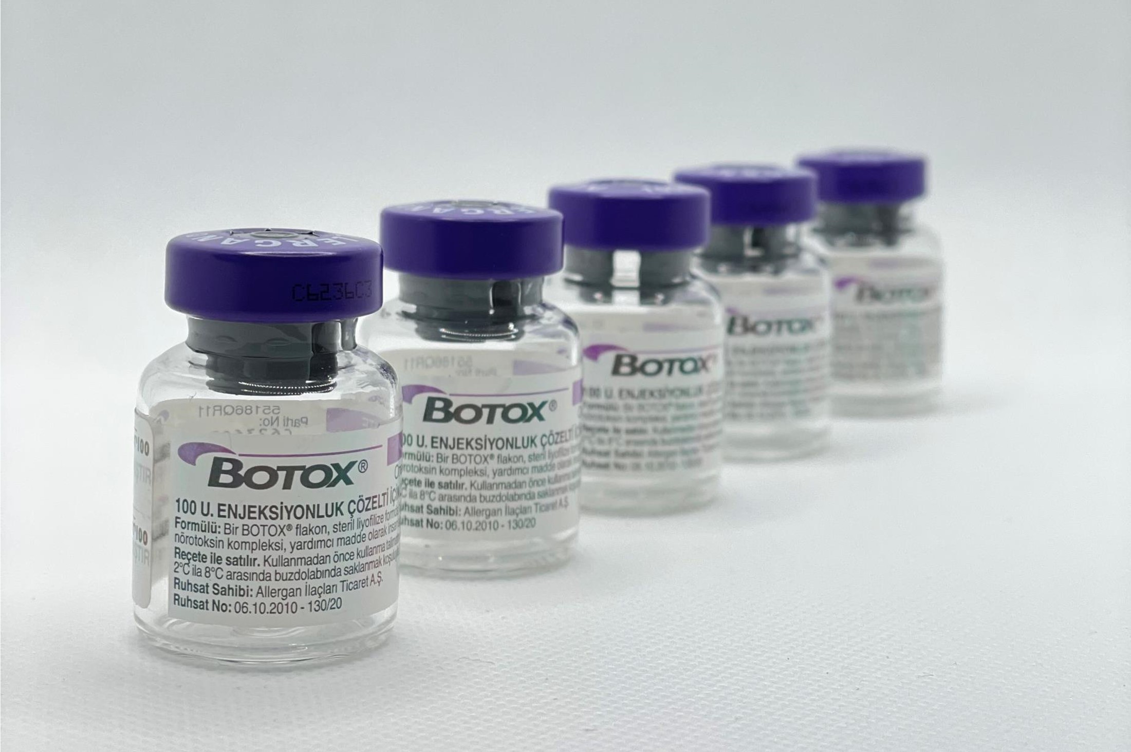 Botox-Behandlung in Izmir bei Hautarzt Dr. Orhan Demirer in Alsancak