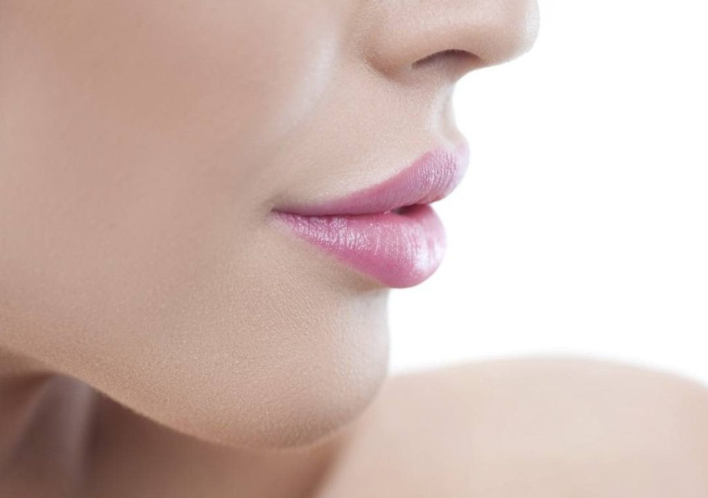 Lippenfiller in Izmir bei Hautarzt Dr. Orhan Demirer für natürliche Form, Kontur und Volumen
